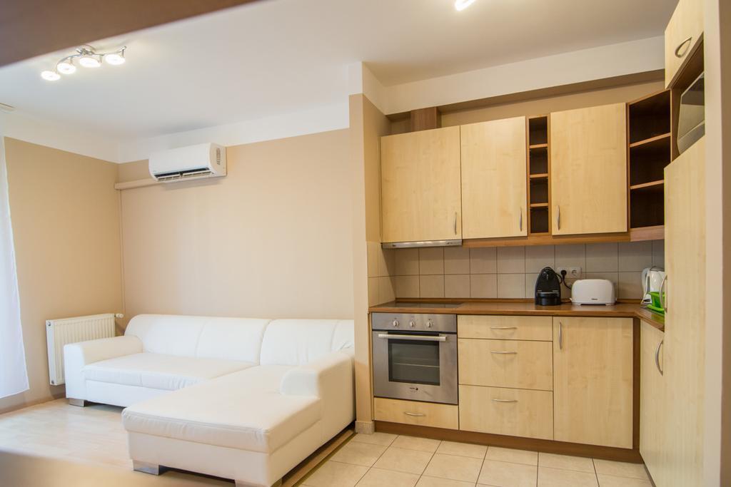 Center Ház Apartman Boedapest Buitenkant foto